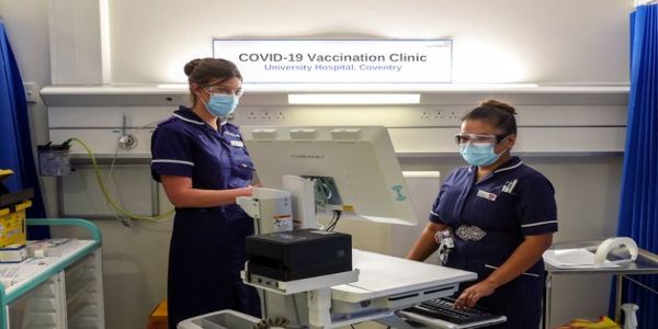 Η αρχή του τέλους: Έναρξη μαζικών εμβολιασμών για κορονοϊό στην Βρετανία - Ειδήσεις Pancreta