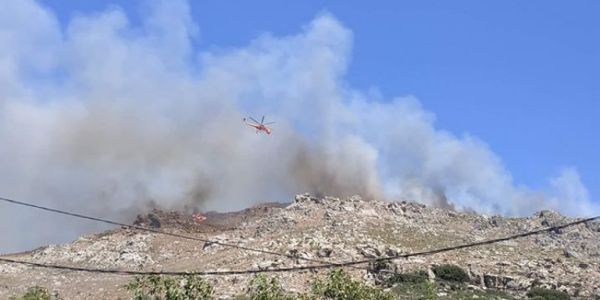 Ανεξέλεγκτη η φωτιά στα Χανιά: Εκκένωση οικισμών και της παραλίας «Κεδρόδασος» - Ειδήσεις Pancreta