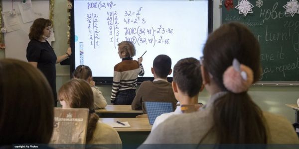 Κορονοϊός – Άνοιγμα σχολείων: Φόβοι για μεγάλη αύξηση κρουσμάτων – Σε επιφυλακή οι επιστήμονες - Ειδήσεις Pancreta