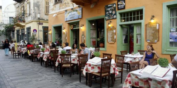 Αίρεται το πλαφόν των έξι ατόμων ανά τραπέζι σε καφέ και εστιατόρια - Ειδήσεις Pancreta