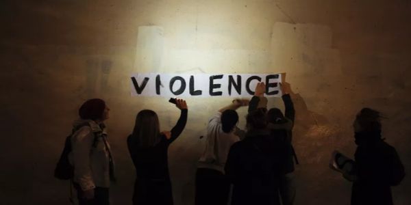 Εκατομμύρια γυναίκες και κορίτσια στην Ευρώπη σε κίνδυνο βίας λόγω κορονοϊού - Ειδήσεις Pancreta