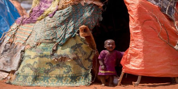 Στα 672 εκατ. μπορεί να αυξήσει η πανδημία τα παιδιά που θα ζουν σε συνθήκες φτώχειας - Ειδήσεις Pancreta