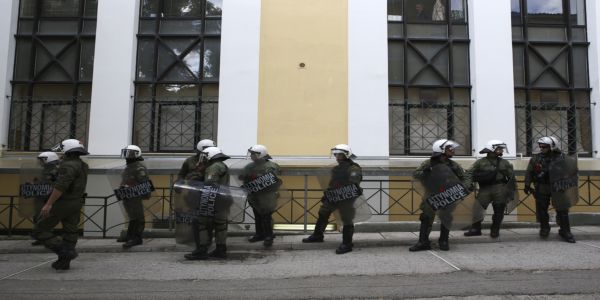 Διώξεις κατά των συλληφθέντων για τα επεισόδια στην επέτειο του Πολυτεχνείου - Ειδήσεις Pancreta