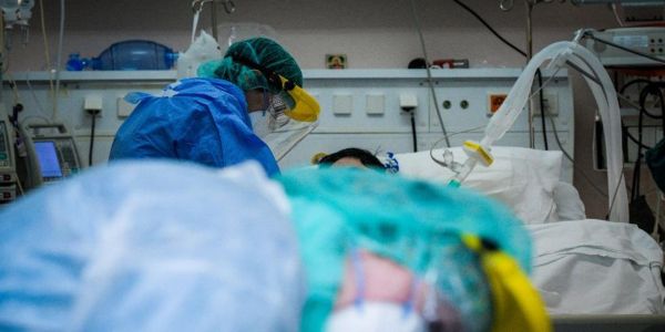 Κρήτη: Πέθανε 72χρονος με κορονοϊό, νέα αύξηση σε κρούσματα και νοσηλείες - Ειδήσεις Pancreta