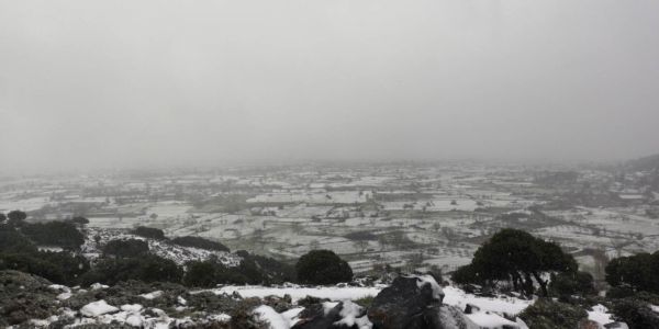 Κακοκαιρία στην Κρήτη: Χιονίζει σε Λασίθι και Ανώγεια - Πλημμύρες, Κατολισθήσεις, δεμένα τα πλοία - Ειδήσεις Pancreta