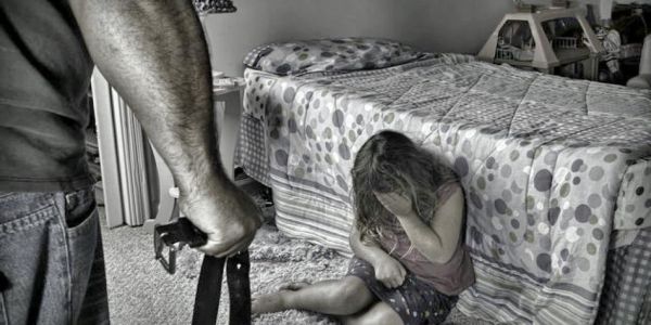 Κρήτη: Εκστρατεία ενημέρωσης για την ενδοοικογενειακή βία - Ειδήσεις Pancreta