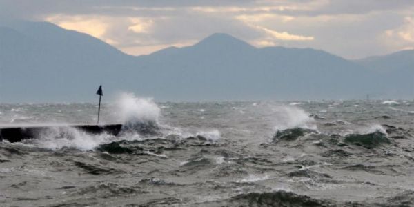 Προβλήματα από τους ισχυρούς ανέμους - Επιδείνωση του καιρού στην Κρήτη - Ειδήσεις Pancreta