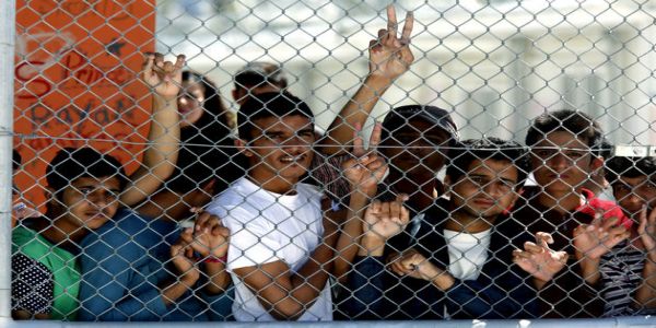 Αντιδράσεις μετά τη χρήση της λέξης «λαθρομετανάστης» απ' την ΕΛΜΕ Λέσβου - Ειδήσεις Pancreta