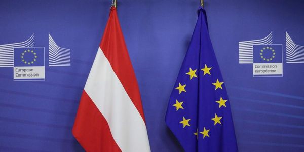Εγκρίθηκε ο αντεργατικός νόμος του 12ωρου στην Αυστρία - Ειδήσεις Pancreta