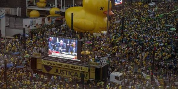 Βραζιλία: Υπέρ της αποπομπής της Ρούσεφ ψήφισε η Βουλή - Ειδήσεις Pancreta