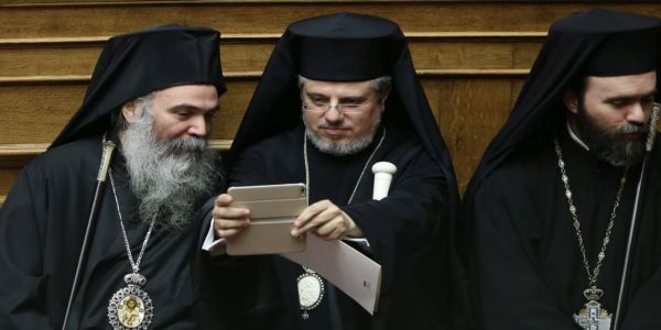 Οι κληρικοί ξεσηκώνονται και απειλούν με «μαζικές και πρωτόγνωρες» αντιδράσεις - Ειδήσεις Pancreta