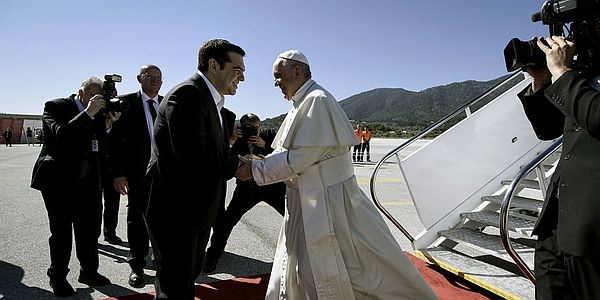 Η επίσκεψη Πάπα στην Ελλάδα μήνυμα αλληλεγγύης για το προσφυγικό - Ειδήσεις Pancreta