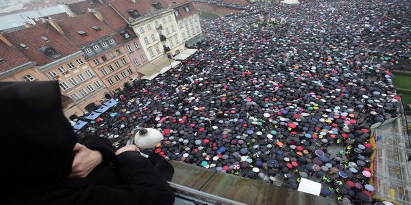 «Όχι» στην καθολική απαγόρευση των αμβλώσεων είπε η πολωνική Βουλή - Ειδήσεις Pancreta