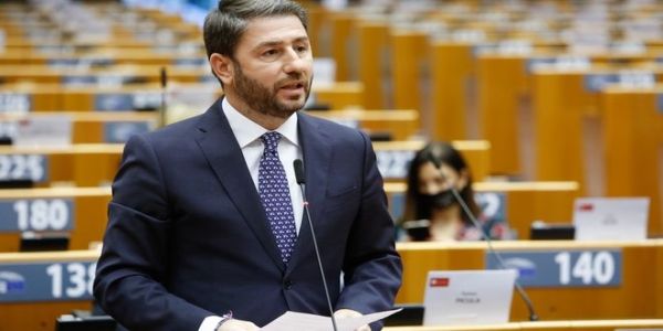 Ανδρουλάκης στο Ευρωκοινοβούλιο: Να άρει ο κ. Μητσοτάκης το απόρρητο - Ειδήσεις Pancreta