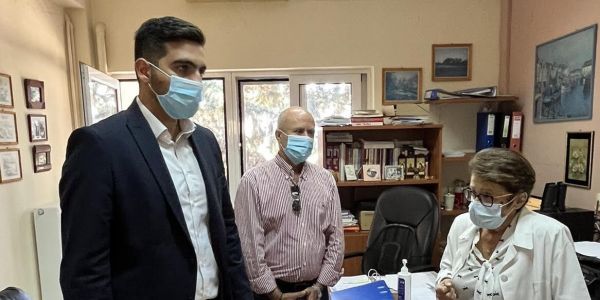 Επίσκεψη Κωνσταντίνου Β. Κεφαλογιάννη στο Κέντρο Υγείας Μοιρών - Ειδήσεις Pancreta