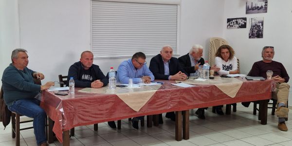 Στην Έμπαρο Βιάννου ο Παύλος Μπαριτάκης  για την συνάντηση με τα μέλη του υπό ίδρυση ΤΟΕΒ της περιοχής - Ειδήσεις Pancreta