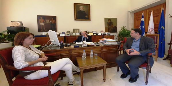 Συνάντηση Δημάρχου Ηρακλείου Βασίλη Λαμπρινού  με τον Γενικό Γραμματέα του Υπουργείου Πολιτισμού - Ειδήσεις Pancreta