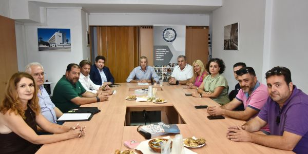 Με τη Διοίκηση της ΟΕΒΕΝΗ συναντήθηκε ο Μιχάλης Καραμαλάκης - Ειδήσεις Pancreta