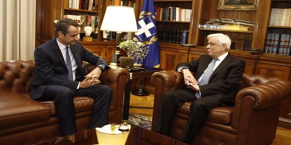 H ΝΔ ζητά από Παυλόπουλο να επαναφέρει στην συνταγματική "τάξη" τον Τσίπρα - Ειδήσεις Pancreta