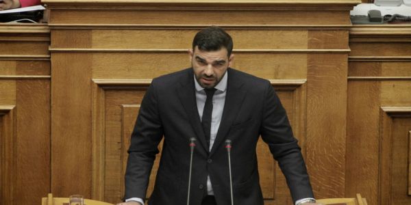 Θύμα ξυλοδαρμού ο βουλευτής του ΣΥΡΙΖΑ Πέτρος Κωνσταντινέας - Ειδήσεις Pancreta