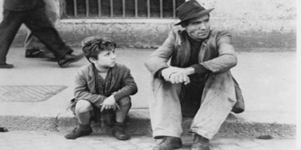 «Κλέφτης ποδηλάτων» - Η ταινία του Βιτόρια ντε Σίκα, ξαναβγαίνει στις αίθουσες μετά από 70 χρόνια! (Trailer) - Ειδήσεις Pancreta