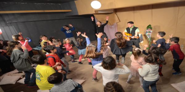«Παιδική παράσταση & παιδικό θεατρικό εργαστήρι»  επιστρέφει στο Θέατρο Κάτω - Ειδήσεις Pancreta