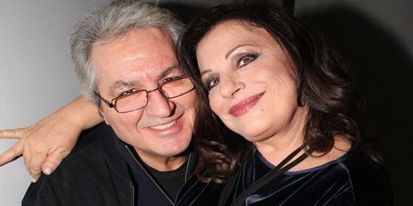Πέθανε ο τραγουδιστής Γιώργος Σαρρής, αδελφός της Χαρούλας Αλεξίου - Ειδήσεις Pancreta