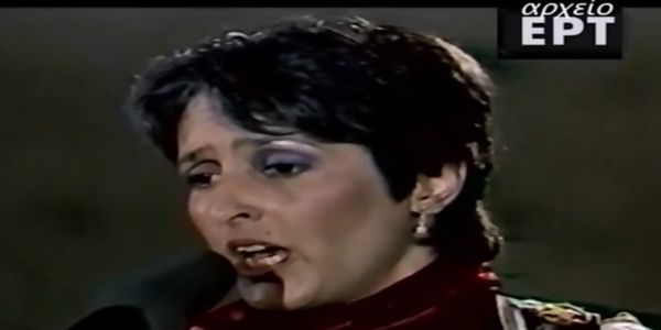 Ηράκλειο Κρήτης 1983. Η Joan Baez τραγουδά Μίκη Θεοδωράκη (ΒΙΝΤΕΟ) - Ειδήσεις Pancreta
