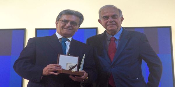 Πραγματοποιήθηκε η απονομή του Βραβείου Ηθικής Τάξεως στον Ζαχαρία Πορταλάκη - Ειδήσεις Pancreta
