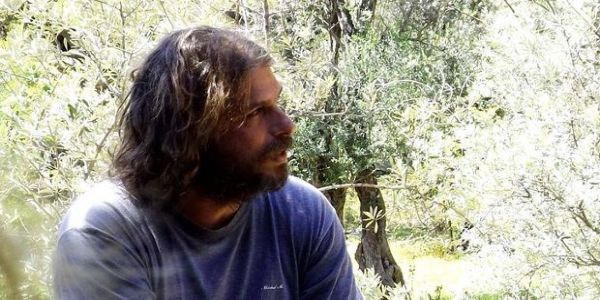 Ο συγγραφέας Γιάννης Μακριδάκης στο Βιβλιοπωλείο "Κίχλη" - Ειδήσεις Pancreta