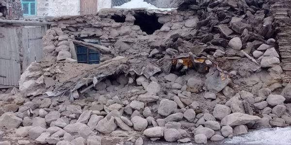 Σεισμός στα σύνορα Τουρκίας - Ιράν: Νεκροί και τραυματίες - Ειδήσεις Pancreta