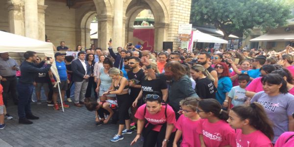 Εκατοντάδες γυναίκες ετρεξαν για καλό σκοπό στο Ηράκλειο - Ειδήσεις Pancreta