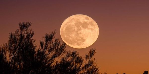 Αυγουστιάτικη Πανσέληνος και μερική έκλειψη Σελήνης απόψε - Ειδήσεις Pancreta