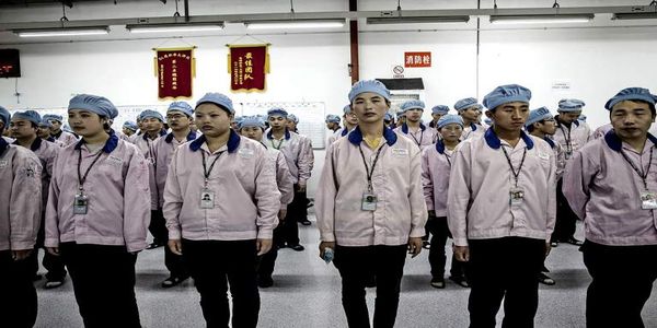 Στα εργοστάσια της Apple στην Κίνα... λίγοι μπορούν να αντέξουν (video) - Ειδήσεις Pancreta