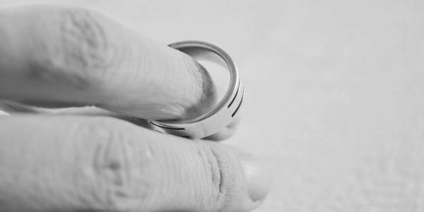 Χωρισμός με μερικά... κλικ: Έρχεται το e-διαζύγιο - Ειδήσεις Pancreta
