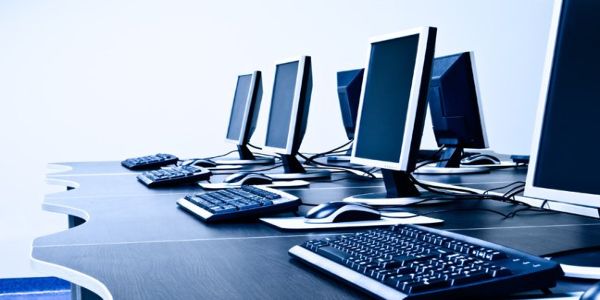 Η Σχολική Επιτροπή Πρωτοβάθμιας Εκπαίδευσης Δήμου Ηρακλείου ενισχύει τα σχολεία για αγορά ηλεκτρονικού εξοπλισμού - Ειδήσεις Pancreta