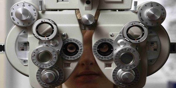Βιονικός φακός βάζει τέλος σε γυαλιά και φακούς επαφής - Ειδήσεις Pancreta