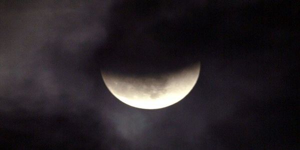 Το σπάνιο 'μαύρο φεγγάρι' μπορεί να φέρει το τέλος του κόσμου; - Ειδήσεις Pancreta