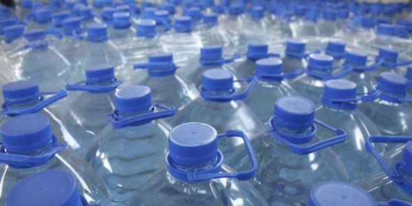 Ως το «καλύτερο εμφιαλωμένο νερό του κόσμου» βραβεύτηκε το νερό του Ψηλορείτη - Ειδήσεις Pancreta