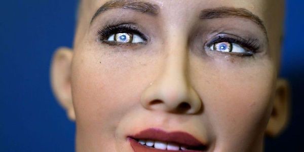 Τη λένε Σοφία και είναι η πρώτη πολίτης-ρομπότ στον κόσμο (ΒΙΝΤΕΟ) - Ειδήσεις Pancreta