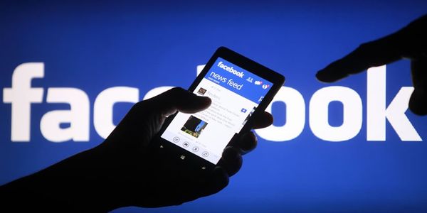 Το Facebook διορθώνει bugs που κατανάλωναν χωρίς λόγο την μπαταρία των iPhone - Ειδήσεις Pancreta