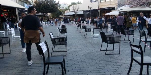 Άδειες καρέκλες και στην Κρήτη - Ζητούν στήριξη οι καταστηματάρχες - Ειδήσεις Pancreta