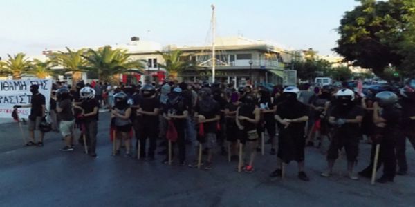 Ηράκλειο: Πορεία αντιεξουσιαστών και φθορές στα γραφεία της ΧΑ - Ειδήσεις Pancreta