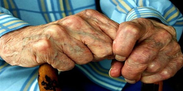 Απανωτά κρούσματα τηλεφωνικής απάτης σε ηλικιωμένους - Ειδήσεις Pancreta