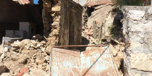 Δραματική η κατάσταση στο Αρκαλοχώρι: Ακατάλληλα πάνω από 1.000 πέτρινα κτίσματα (Βίντεο) - Ειδήσεις Pancreta