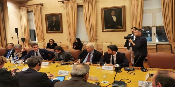 Σε συνάντηση με τον Ύπατο Αρμοστή του ΟΗΕ για το Προσφυγικό συμμετείχε ο Δήμαρχος Ηρακλείου Βασίλης Λαμπρινός - Ειδήσεις Pancreta