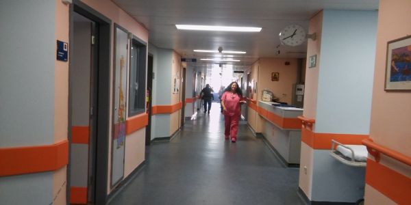 Δύο βρέφη νοσηλεύονται με κορονοϊό στο νοσοκομείο Χανίων - Ειδήσεις Pancreta