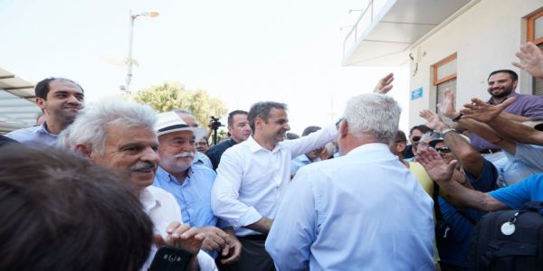 Ηράκλειο -Μητσοτάκης: Θέλω να εκλέξουμε 10 βουλευτές στην Κρήτη -Υποδοχή με μαντινάδες - Ειδήσεις Pancreta