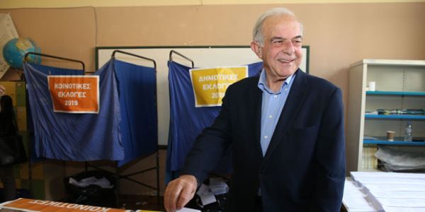 Στο Μποδοσάκειο ψήφισε ο Βασίλης Λαμπρινός - Ειδήσεις Pancreta