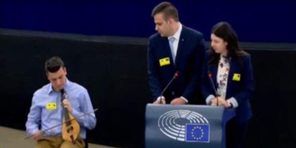 Λυράρης στο Ευρωπαϊκό Κοινοβούλιο - Ειδήσεις Pancreta